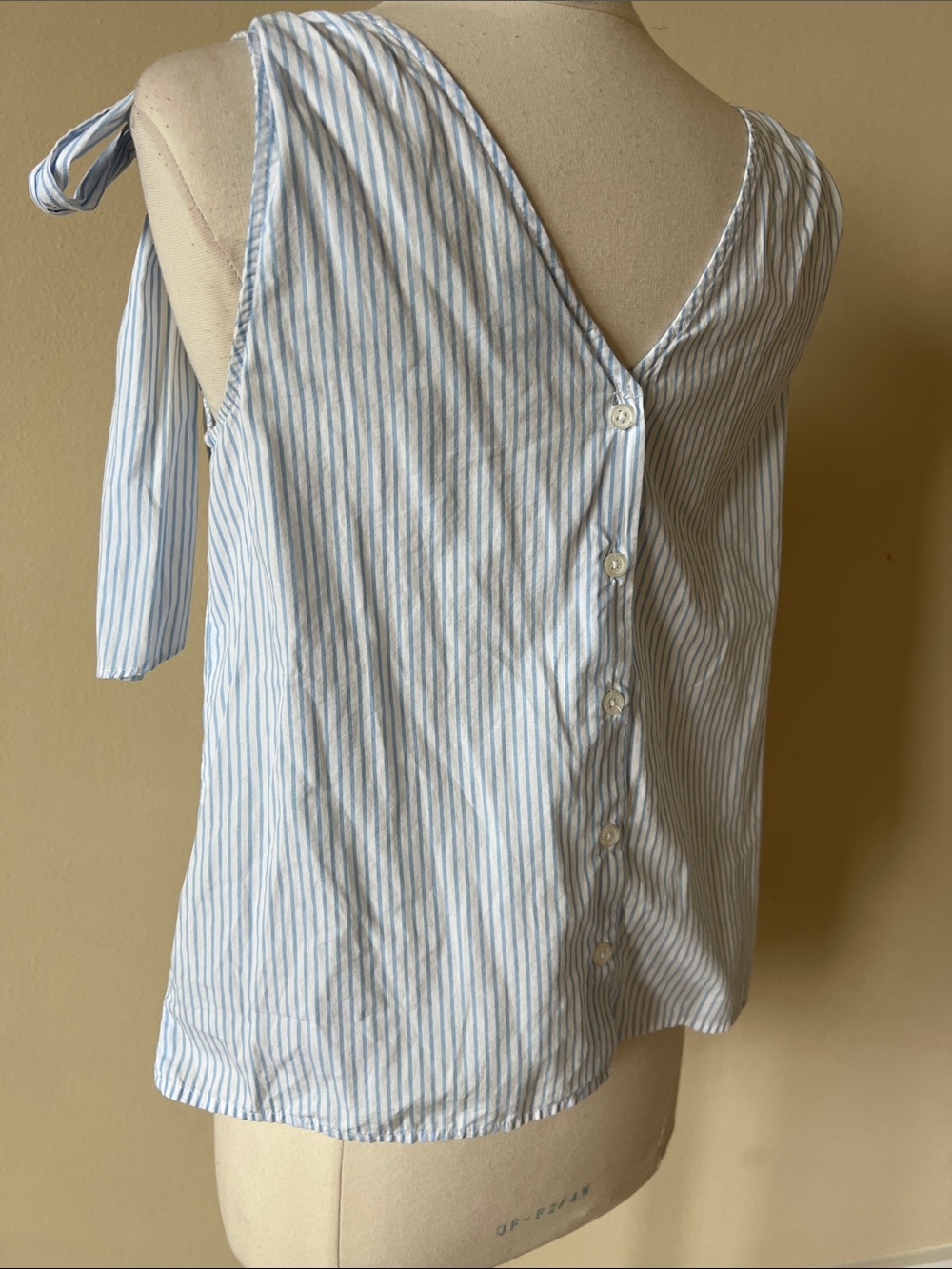 Who What Wear Light Blue & White Striped Tie-Shoulder V-Neck Camisole - Picture 8 of 9